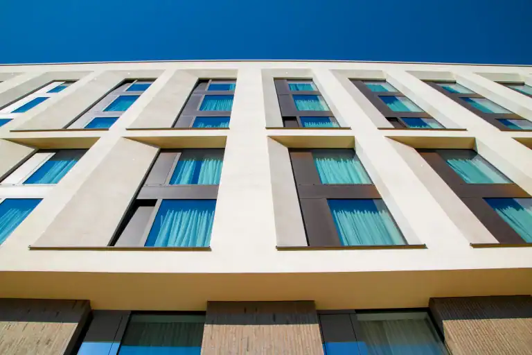 Fensterreinigung Neuss — HZ-Objektreinigung